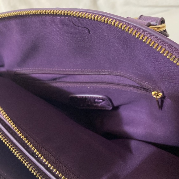 I M❤️ Purple Faux Alligator Handbag - Picture 8 of 9